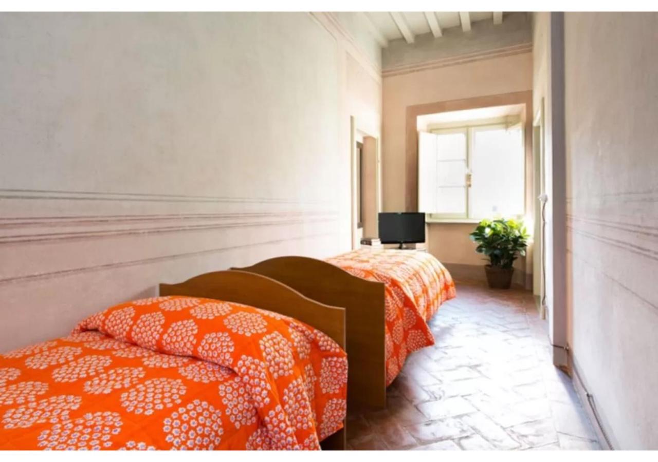 Palazzo Piazza Mazzini Otel Pescia Dış mekan fotoğraf