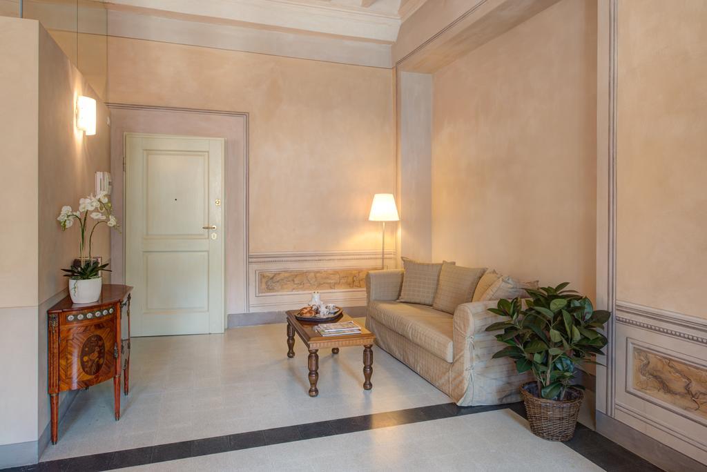 Altido Palazzo Piazza Mazzini Otel Pescia Oda fotoğraf